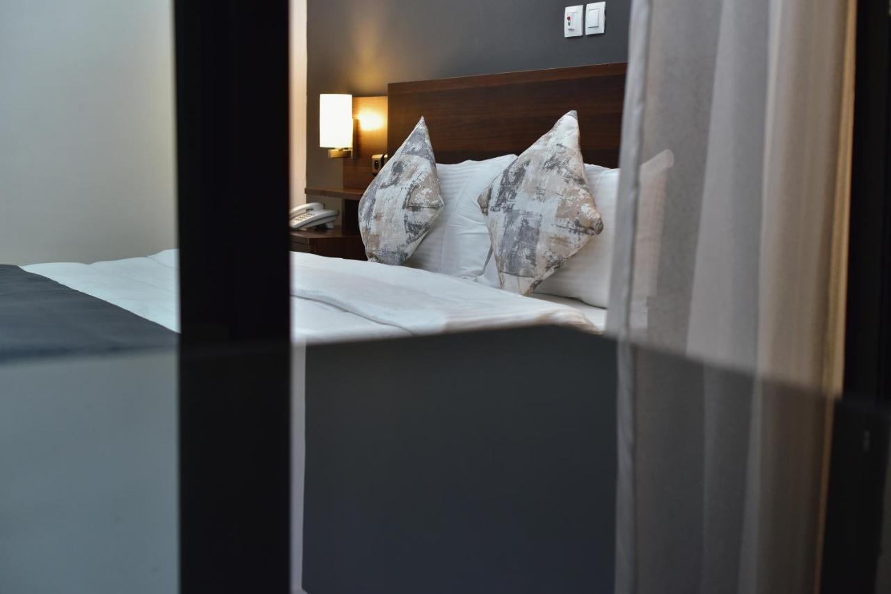 Robert'S Hotel Abidjan Luaran gambar
